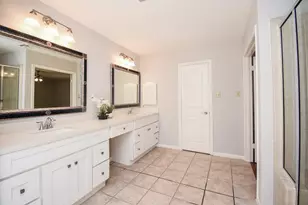 201 Vanderpool Ln, Houston, TX 77024 - Photo 26