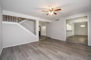 201 Vanderpool Ln, Houston, TX 77024 - Photo 10