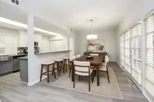 201 Vanderpool Ln, Houston, TX 77024 - Photo 12