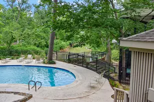 201 Vanderpool Ln, Houston, TX 77024 - Photo 42
