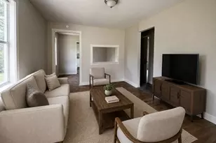 8606 Prairie View Dr, Houston, TX 77088 - Photo 4