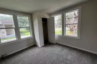 8606 Prairie View Dr, Houston, TX 77088 - Photo 10