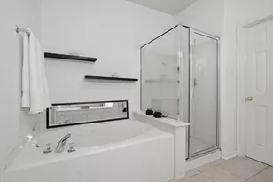 2 Stone Arrow Pl, The Woodlands, TX 77382 - Photo 16