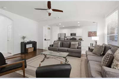 2 Stone Arrow Place, The Woodlands, TX 77382 - Photo 6