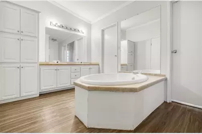 15926 Millers Landing Lane, Houston, TX 77049 - Photo 8