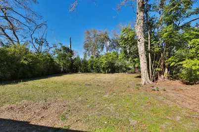 7158 Sharpview Drive, Houston, TX 77074 - Photo 32