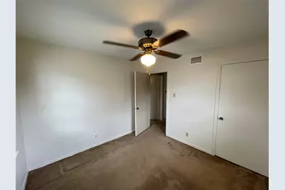 7158 Sharpview Drive, Houston, TX 77074 - Photo 26