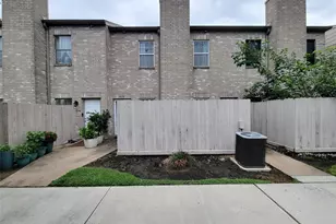 3032 Holly Hall St, Houston, TX 77054 - Photo 10