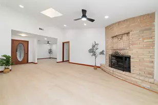 11411 Ash Creek Dr, Houston, TX 77043 - Photo 8