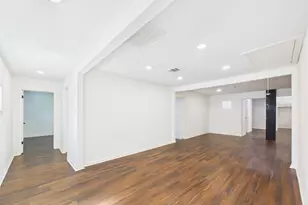 11515 Iberia Dr, Houston, TX 77065 - Photo 10