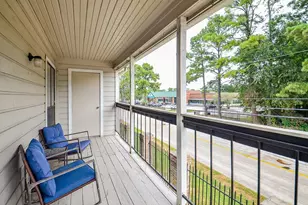 17401 Red Oak Dr, Houston, TX 77090 - Photo 18