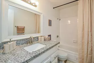 17401 Red Oak Dr, Houston, TX 77090 - Photo 14