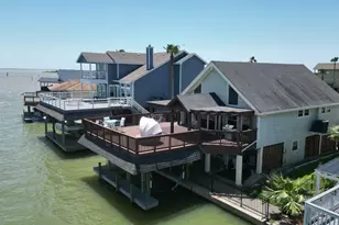 146 Tamana Dr, Galveston, TX 77554 - Photo 4