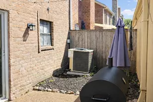 810 Augusta Dr, Houston, TX 77057 - Photo 10