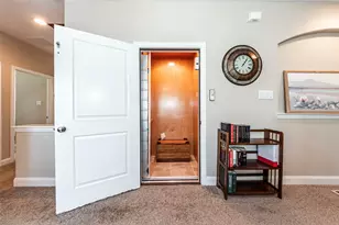 403 Marina View Dr, Webster, TX 77598 - Photo 20