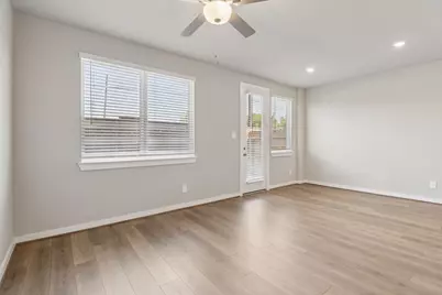 5933 Garnet Ridge Drive, Houston, TX 77092 - Photo 4