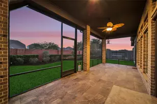 2111 Amelia Way Dr, Missouri City, TX 77459 - Photo 2