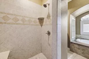 1831 Silkwood Cir, Port Neches, TX 77651 - Photo 32