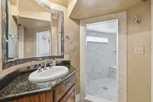 1831 Silkwood Cir, Port Neches, TX 77651 - Photo 16