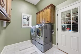 1831 Silkwood Cir, Port Neches, TX 77651 - Photo 14