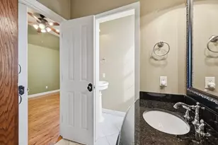 1831 Silkwood Cir, Port Neches, TX 77651 - Photo 34