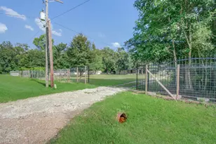 706 Cr 3141 E, Cleveland, TX 77327 - Photo 14