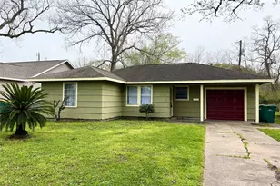 411 Elaine St, La Marque, TX 77568 - Photo 4