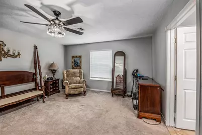 803 Sharon Lane, Baytown, TX 77521 - Photo 32