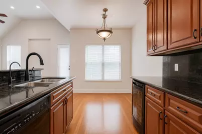 319 Grove Street, Houston, TX 77020 - Photo 8