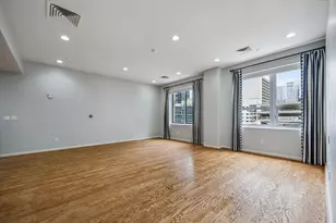 914 Main St, Houston, TX 77002 - Photo 2