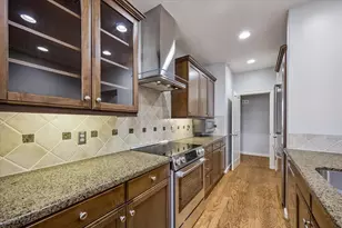 914 Main St, Houston, TX 77002 - Photo 10