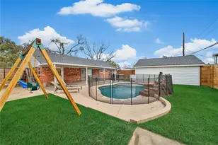 4303 Marlborough Dr, Houston, TX 77092 - Photo 28