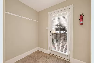 1807 Crocker Street #A, Houston, TX 77006 - Photo 14