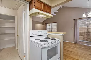 508/510 Clarence St, Tomball, TX 77375 - Photo 10