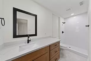 11918 Southview St, Houston, TX 77047 - Photo 20