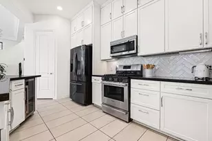 1531 Woodbend Park W, Houston, TX 77055 - Photo 10
