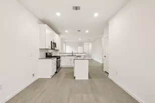 6727 Camila St, Cove, TX 77523 - Photo 8