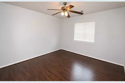 3111 Stratford Bend Drive, Sugar Land, TX 77498 - Photo 10