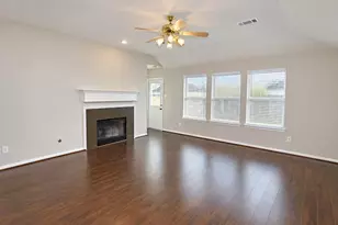 3111 Stratford Bend Dr, Sugar Land, TX 77498 - Photo 2