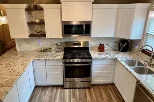 2023 Lost Pine Ct, Conroe, TX 77304 - Photo 2
