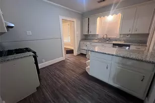 917 Laurel St, La Marque, TX 77568 - Photo 8