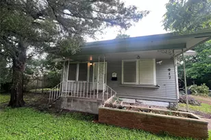 917 Laurel St, La Marque, TX 77568 - Photo 1