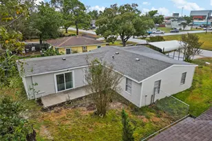 1004 S 2nd St, La Porte, TX 77571 - Photo 1