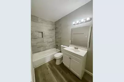 1004 S 2nd Street, La Porte, TX 77571 - Photo 6