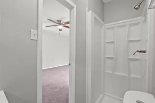 1004 S 2nd St, La Porte, TX 77571 - Photo 12