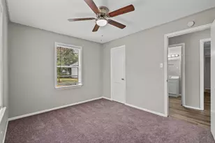 1004 S 2nd St, La Porte, TX 77571 - Photo 14