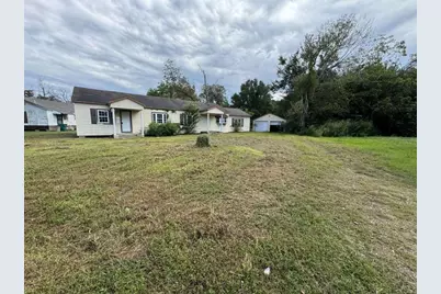 2006 2nd Street, Orange, TX 77630 - Photo 2