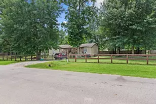 21658 County Rd 3749D, Cleveland, TX 77327 - Photo 2