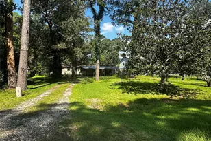 13023 Maplewood Ln, Old River-Winfree, TX 77535 - Photo 1