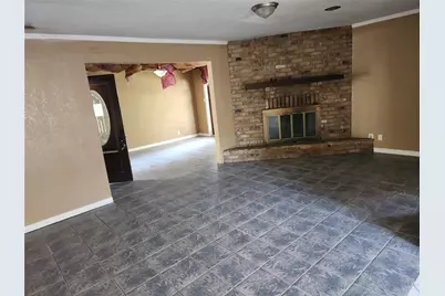 512 Camellia Avenue, Orange, TX 77630 - Photo 6